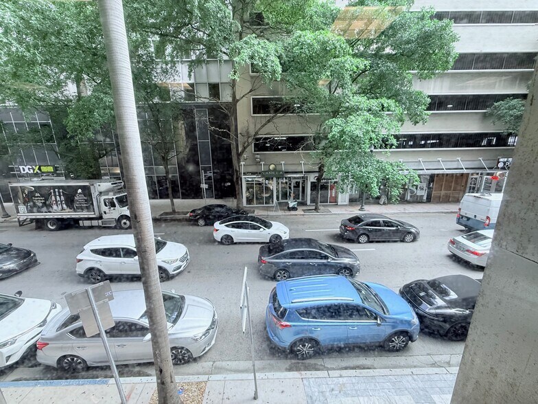 More Photos Of 150 SE 2nd Ave, Miami Office Residential For Sale