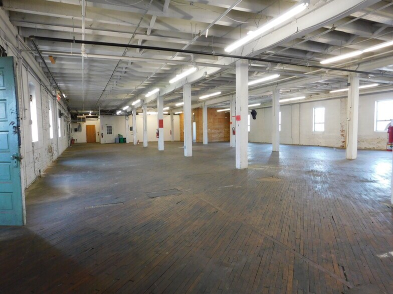 More Photos Of 813 N 4th St, Allentown Warehouse For Sale