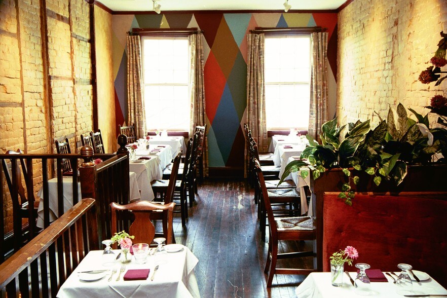 More Photos Of 722 King St, Alexandria Storefront Retail Office For Lease