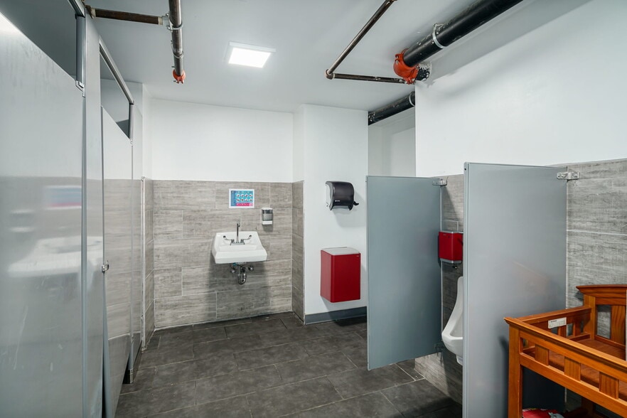 More Photos Of 5913-17 Chestnut St, Philadelphia Apartments For Lease