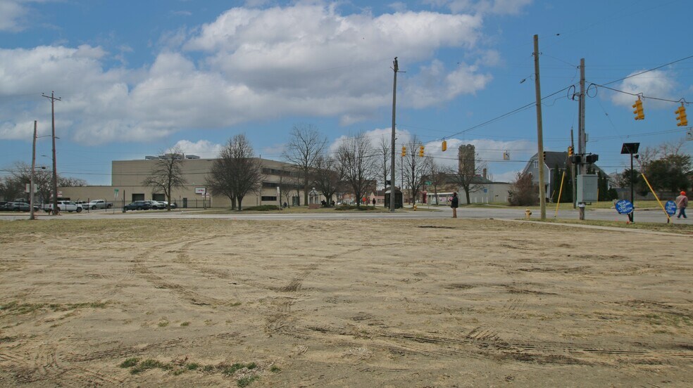 More Photos Of 800 Martin Luther King Ave, Flint Land For Sale