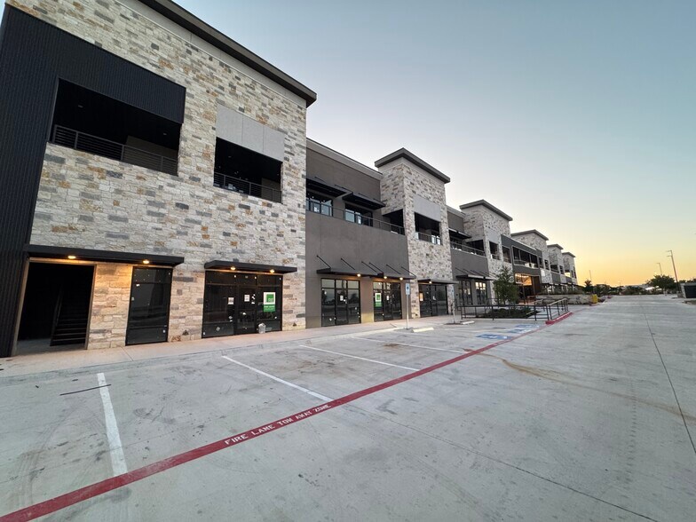 More Photos Of 15101 Ronald Reagan Blvd, Leander General Retail For Sale