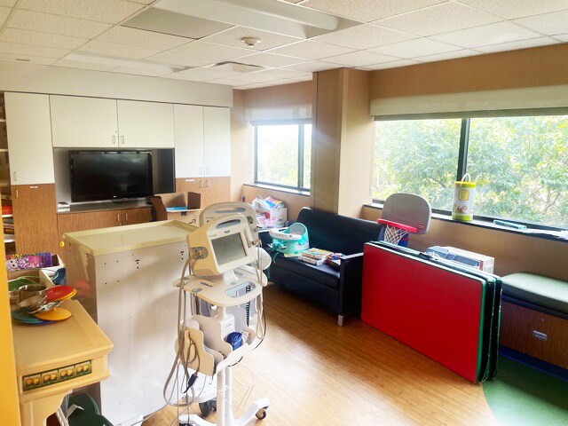 More Photos Of 500 N Keene St, Columbia Office For Sale