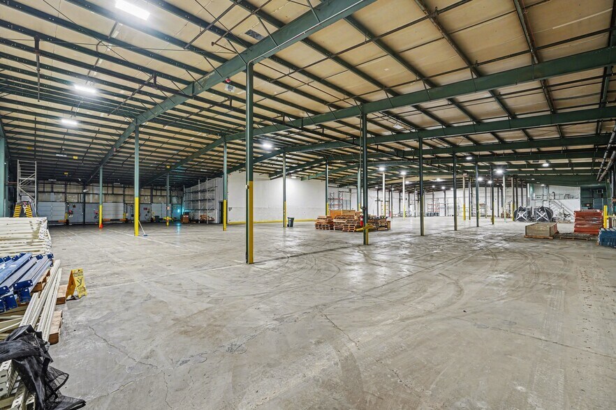 More Photos Of 49 S 2nd St, New Vienna Manufacturing For Lease
