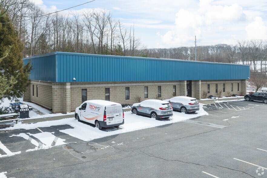 More Photos Of 1 Westec Dr, Auburn Light Manufacturing For Lease