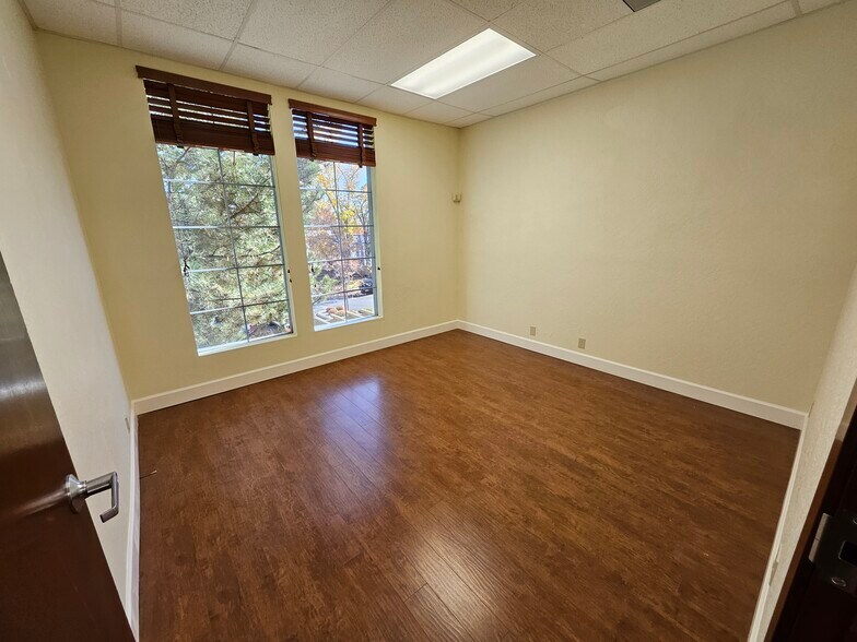 More Photos Of 6100 Plumas St, Reno Office For Lease