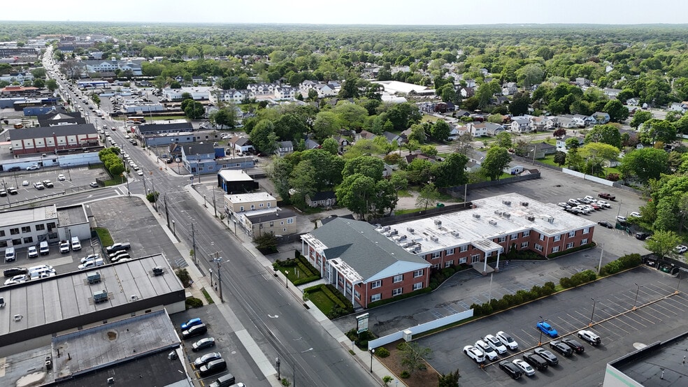 More Photos Of 475 E Main St, Patchogue Medical For Sale