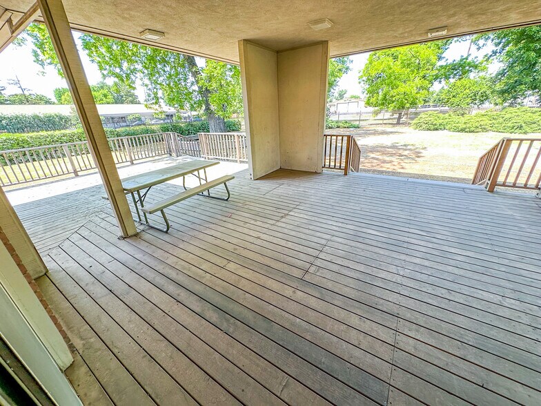 More Photos Of 3130 N Fresno St, Fresno Office For Sale