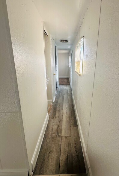 More Photos Of 1025 W Socrum Loop Rd, Lakeland Manufactured Housing Mobile Home Park For Sale