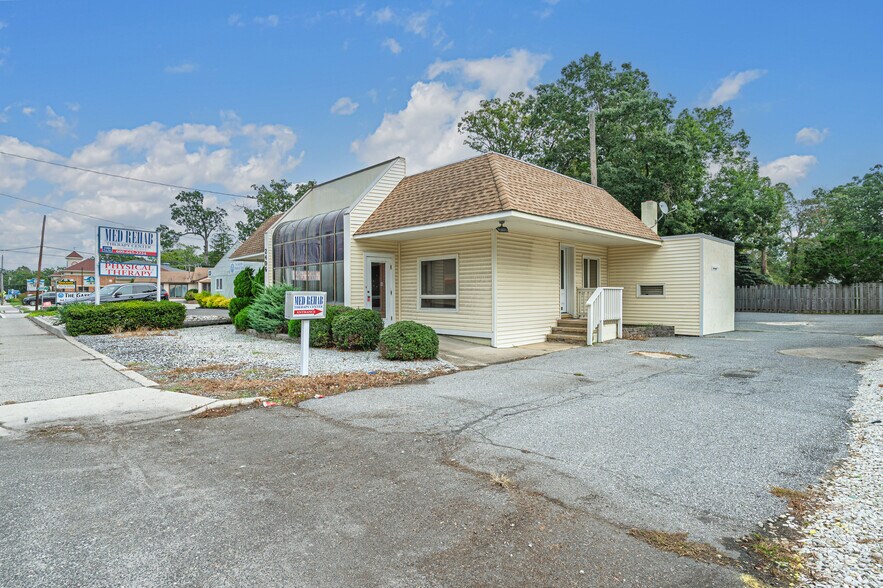 More Photos Of 2406 New Rd, Northfield Office For Sale