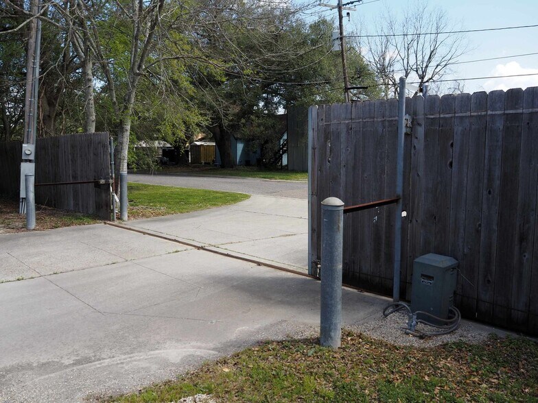 More Photos Of 1721 General Collins Ave, New Orleans Specialty For Sale