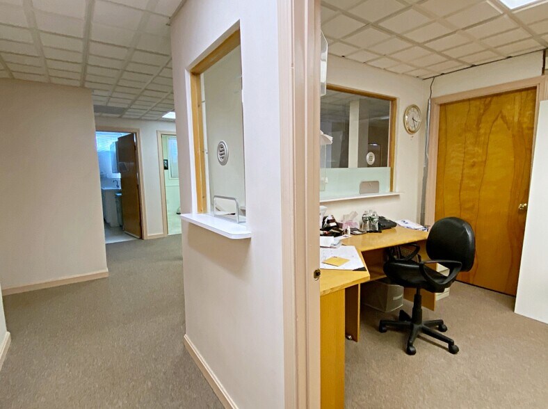 More Photos Of 25 Lowell St, Wilmington Loft Creative Space For Sale