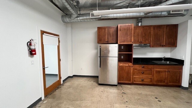 More Photos Of 3505 W Beverly Blvd, Montebello Office For Lease