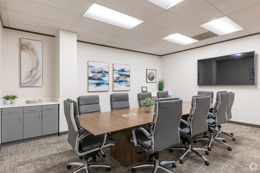 More Photos Of 12777 Jones Rd, Houston Office For Sale