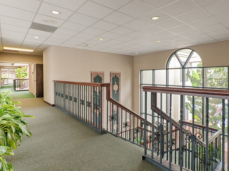 More Photos Of 2101 N Sardis Rd, Charlotte Office For Sale