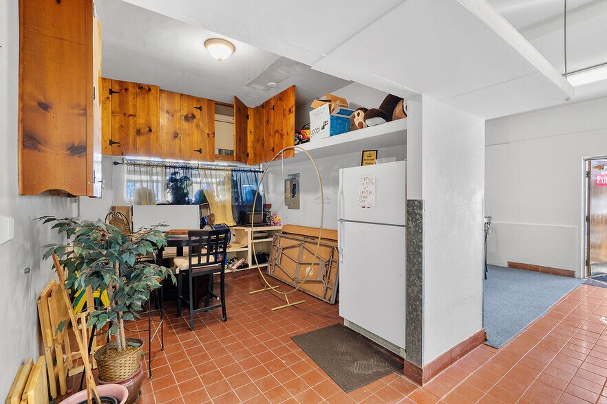 More Photos Of 220 Parker Ave, Rodeo Storefront Retail Residential For Sale
