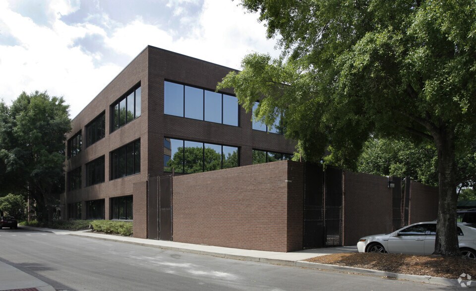 More Photos Of 8775 Baypine Rd, Jacksonville Office For Sale