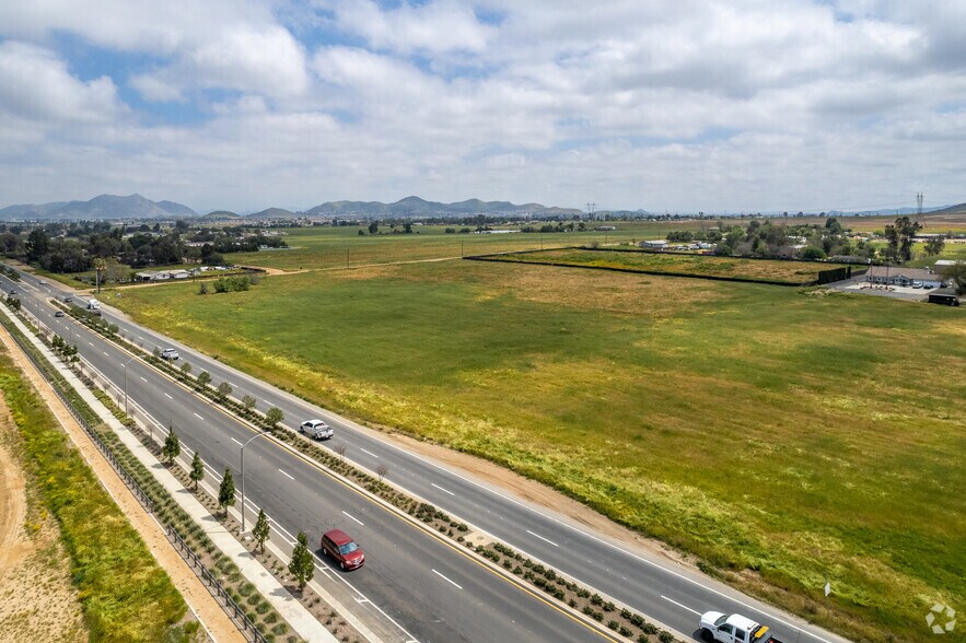 More Photos Of 25245 Ethanac Rd, Menifee Land For Sale