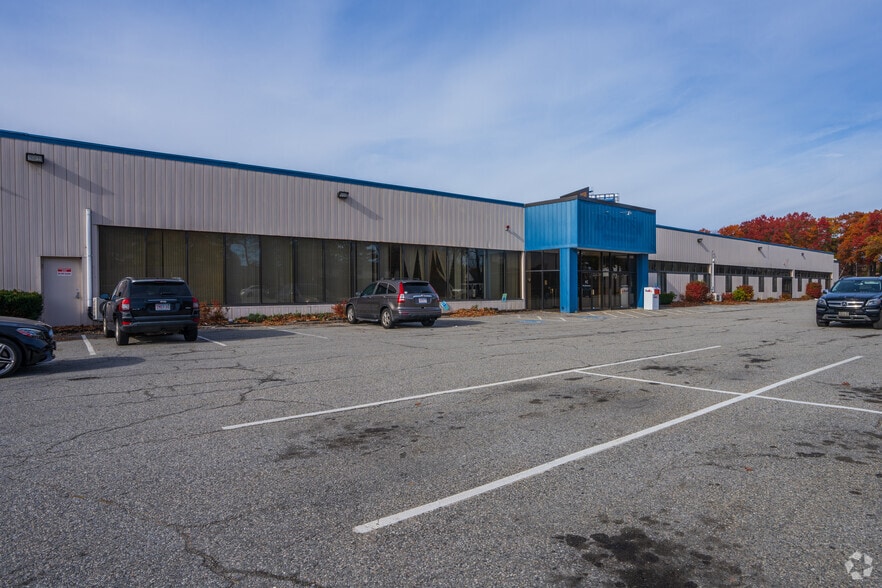 More Photos Of 126 Merrimack St, Methuen Manufacturing For Lease