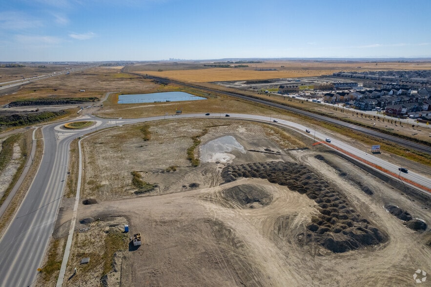 More Photos Of 3105 Main St SW, Airdrie Unknown For Lease