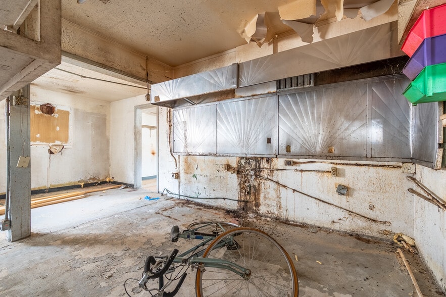 More Photos Of 2295 Jeb Stuart Hwy, Meadows Of Dan Hotel For Sale