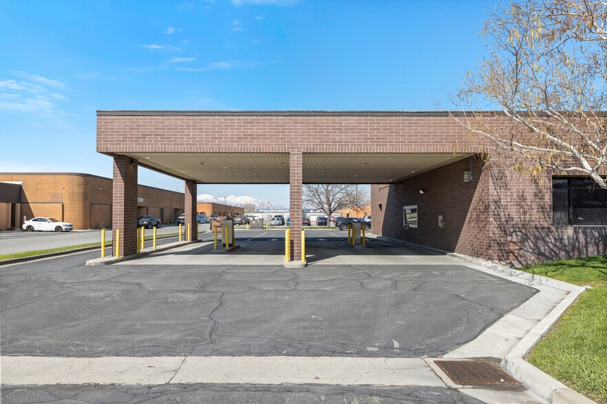 More Photos Of 2714 S 300 W, Salt Lake City Bank For Sale