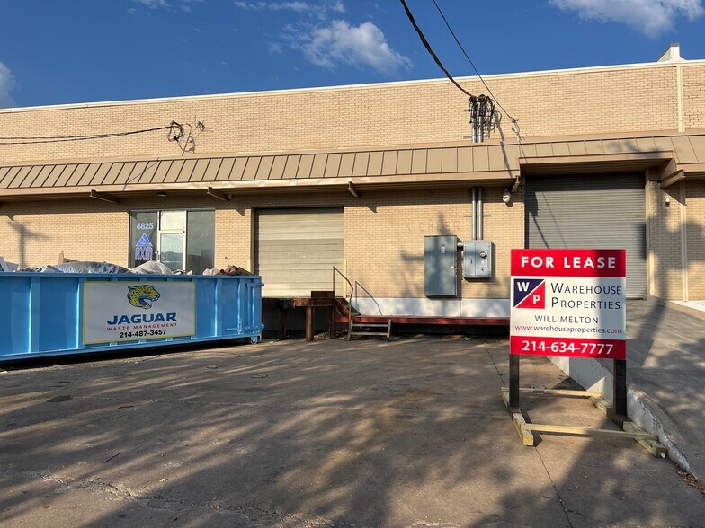 More Photos Of 4825 Top Line Dr, Dallas Manufacturing For Lease