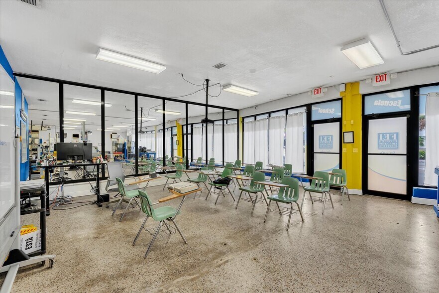 More Photos Of , West Miami General Retail For Sale