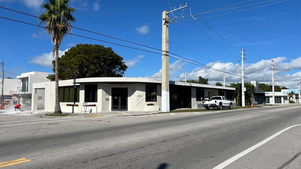 More Photos Of 4200 - 4204 NW 2nd Ave, Miami Restaurant For Sale
