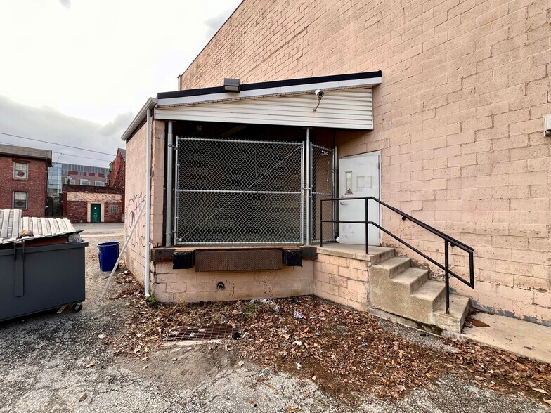 More Photos Of 1621 Forbes Ave, Pittsburgh General Retail For Sale