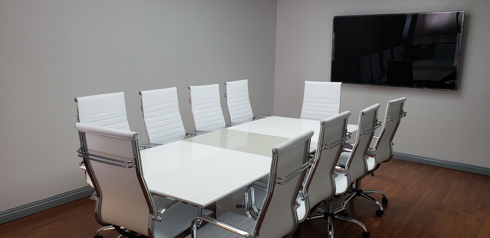 More Photos Of 15300 Woodinville-Redmond Rd NE, Woodinville Manufacturing For Lease