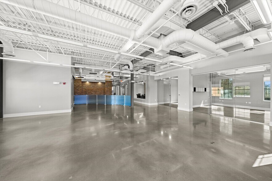 More Photos Of 2099 Thunderhead Rd, Knoxville Loft Creative Space For Sale