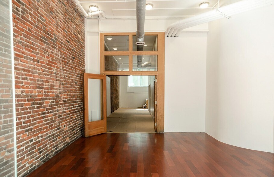 More Photos Of 221 Kearny St, San Francisco Loft Creative Space For Lease