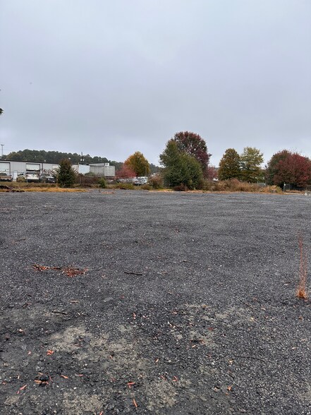 More Photos Of 1597 Access Rd, Covington Land For Lease