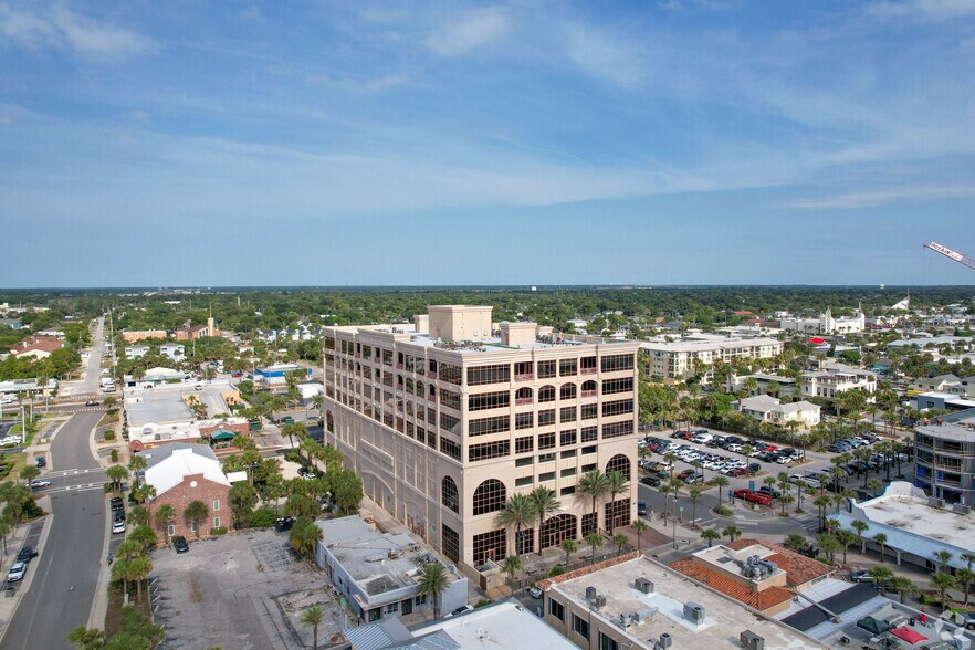 More Photos Of 320 1st St N, Jacksonville Beach Office Residential For Sale