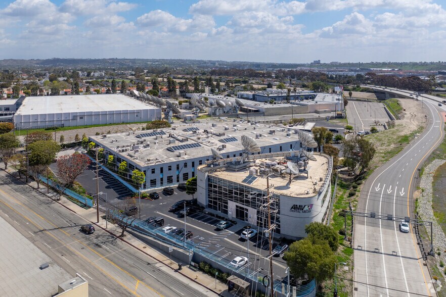 More Photos Of 12910 Culver Blvd, Marina Del Rey Unknown For Lease