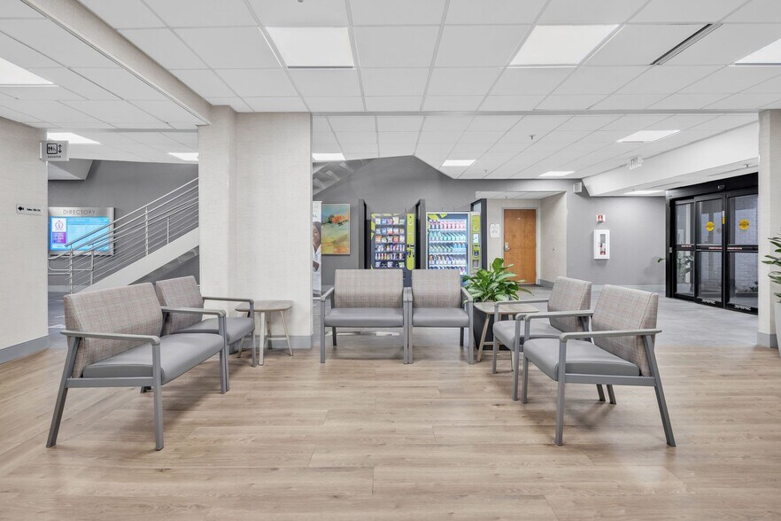 More Photos Of 115 Blarney Dr, Columbia Medical For Lease