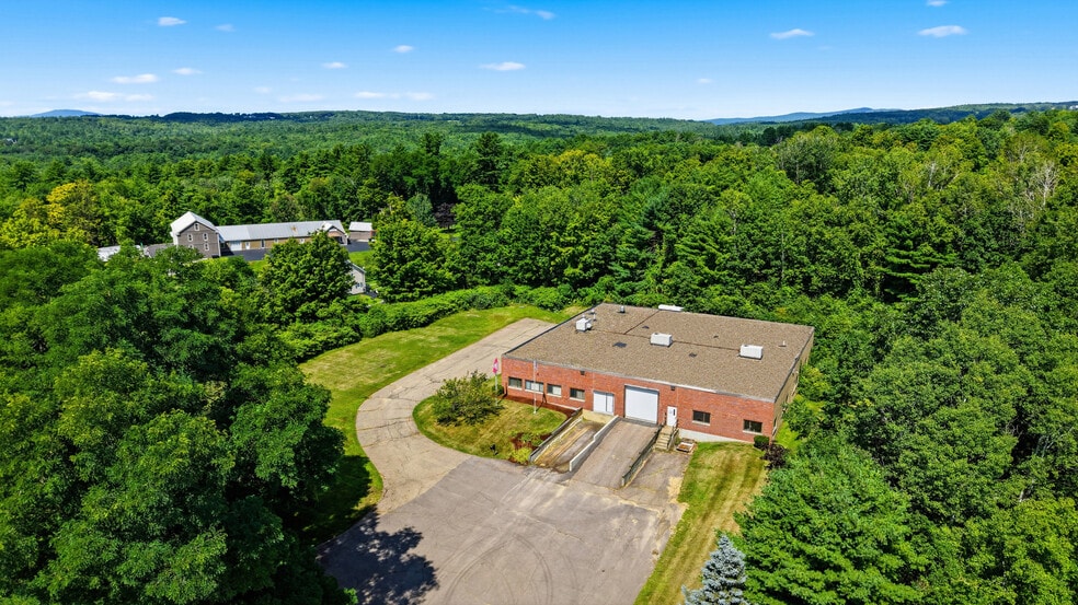 More Photos Of 141 Sanborn Rd, Tilton Flex For Sale