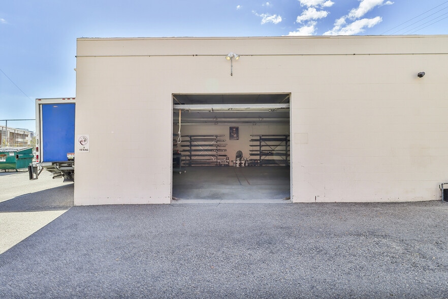 More Photos Of 2101 W Olive Ave, Burbank Warehouse For Sale