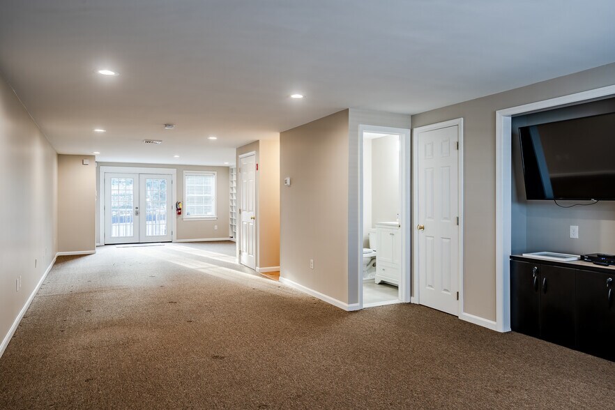 More Photos Of 1512 W Main St, Collegeville Office For Lease