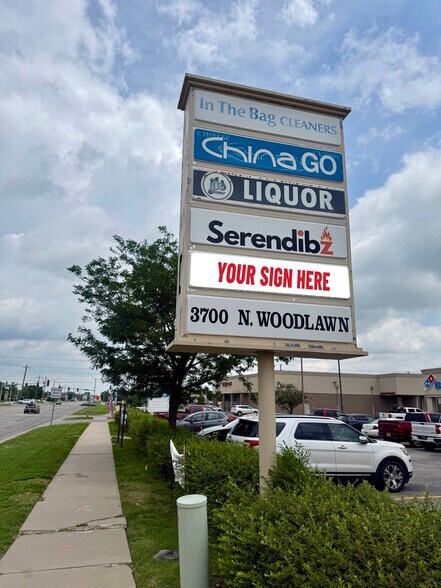 More Photos Of 3700-3708 N Woodlawn Blvd, Wichita Storefront Retail Office For Lease
