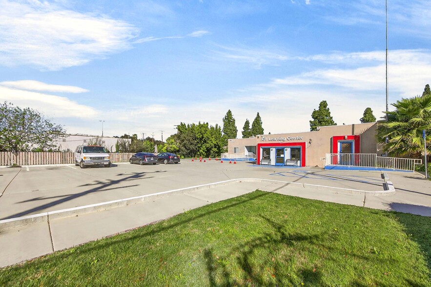 More Photos Of 1555 W Commonwealth Ave, Fullerton Office For Sale