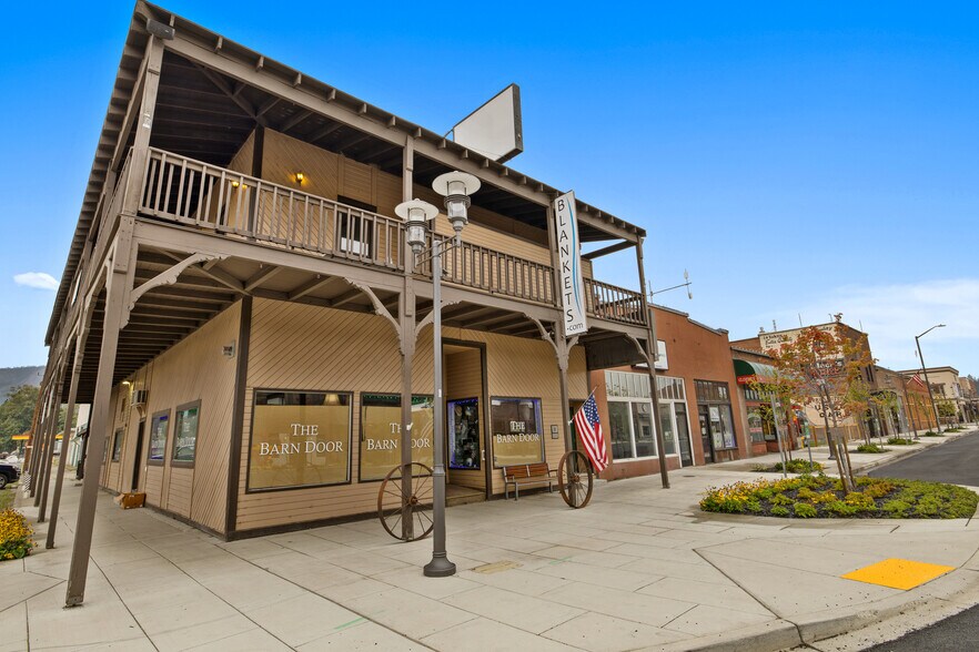 More Photos Of 220 E 1st St, Cle Elum General Retail For Sale