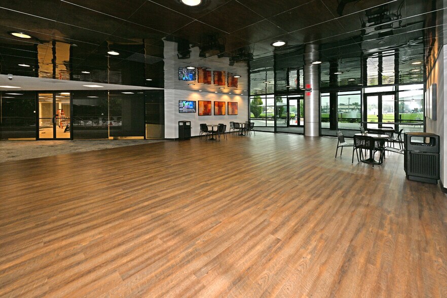 More Photos Of 50 Tice Blvd, Woodcliff Lake Office For Lease
