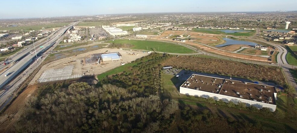 More Photos Of SW Fwy @ Reading Road, Rosenberg Land For Sale