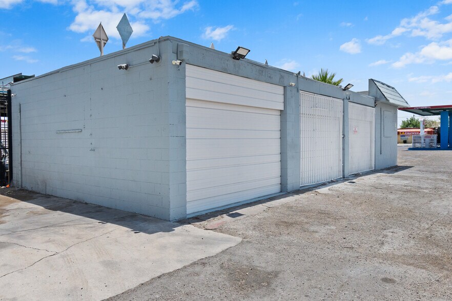 More Photos Of 1961 E Charleston Blvd, Las Vegas Carwash For Lease