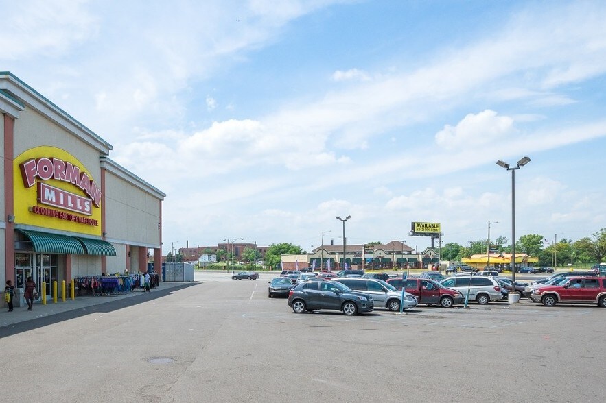 More Photos Of 11854-11982 E Warren Ave, Detroit Unknown For Lease