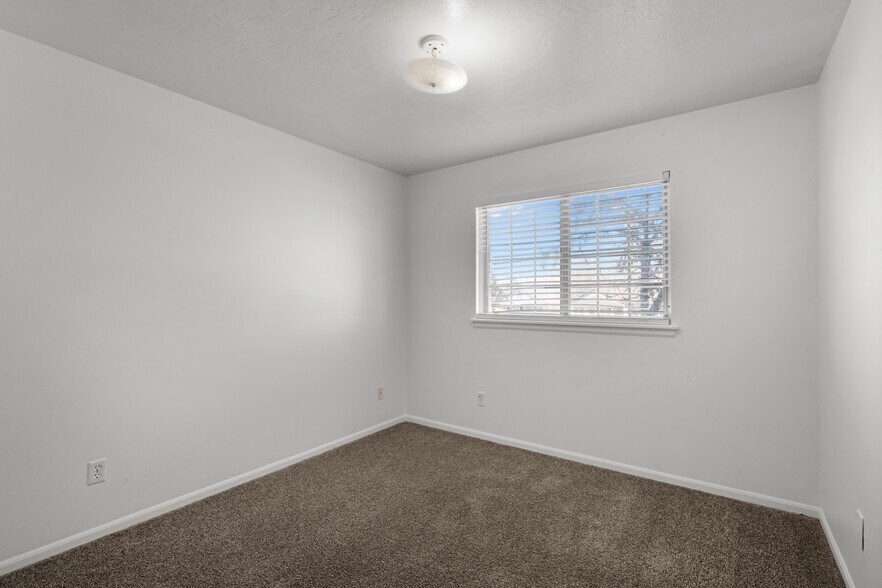 More Photos Of 1412 10th St, Greeley Apartments For Sale