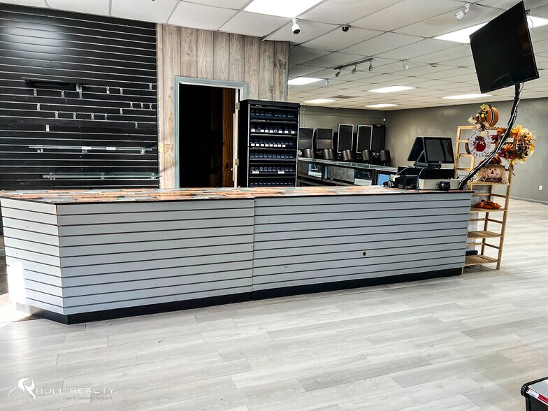 More Photos Of 3064 Cleveland Hwy, Dalton Convenience Store For Lease