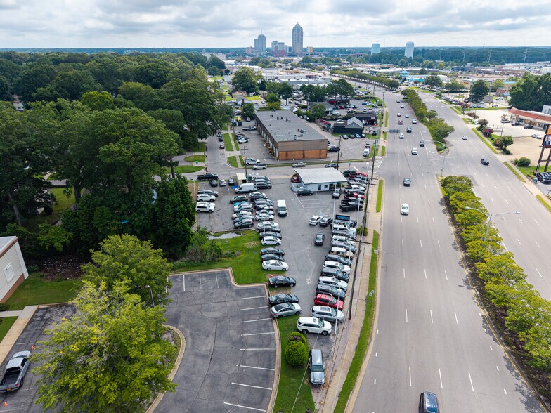 More Photos Of 5048 Virginia Beach Blvd, Virginia Beach Auto Dealership For Lease